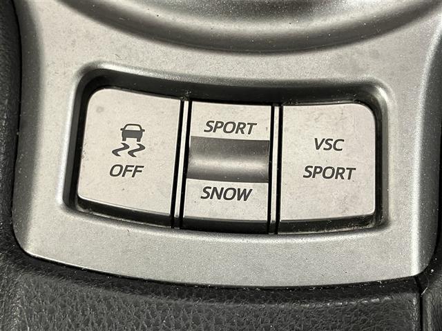 86 GT キーフリ ローダウン 盗難防止 エアロ スマートキ- ETC車載器 VSA オートエアコン サイドSRS 助手席エアバッグ パワーウィンドウ アルミ 運転席エアバッグ ABS パワーステアリング(10枚目)