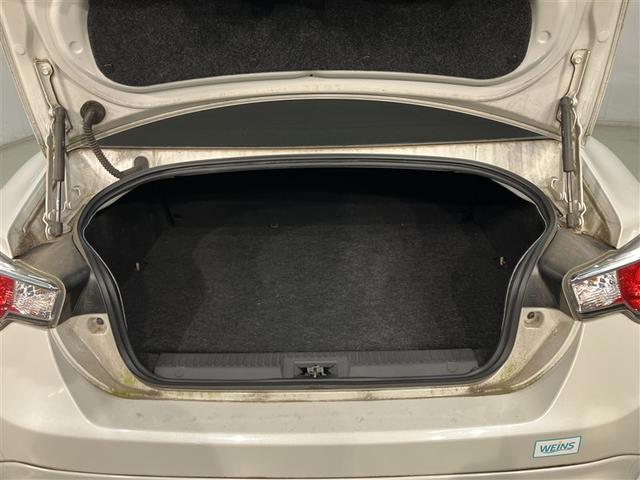 86 GT キーフリ ローダウン 盗難防止 エアロ スマートキ- ETC車載器 VSA オートエアコン サイドSRS 助手席エアバッグ パワーウィンドウ アルミ 運転席エアバッグ ABS パワーステアリング(15枚目)