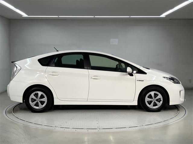 プリウス S Bモニタ- フルセグ地デジ AUX接続可 インテリキー デュアルエアバック エアB イモビライザー DVD再生可能 ワンオーナー車 ナビTV AUTOエアコン 横スベリ防止 アルミホイール ETC装備(3枚目)