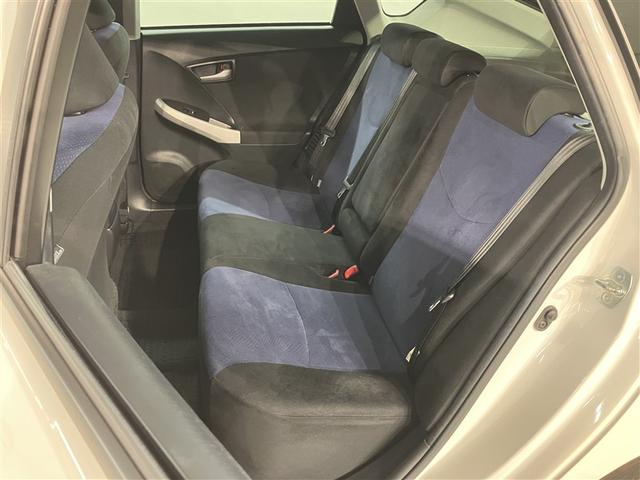 プリウス S Bモニタ- フルセグ地デジ AUX接続可 インテリキー デュアルエアバック エアB イモビライザー DVD再生可能 ワンオーナー車 ナビTV AUTOエアコン 横スベリ防止 アルミホイール ETC装備(15枚目)