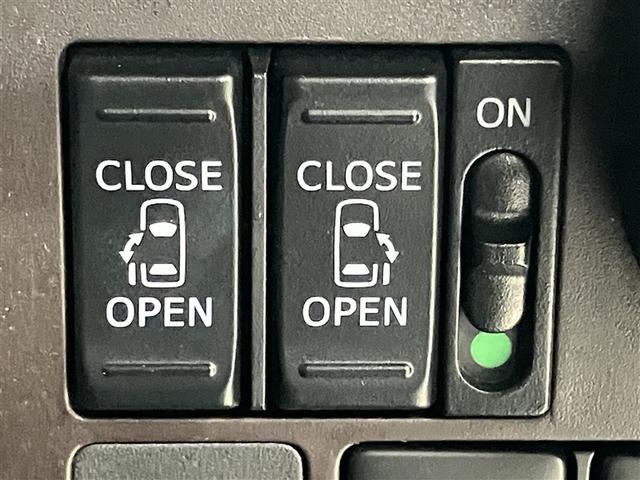 お車のお見積り、在庫状況などお気軽にお問い合わせ下さい。トヨタ車以外のおクルマも豊富にラインナップ！あなたの愛車探しはお任せ下さい。【無料ダイヤル】００７８−６０４１−０５０６