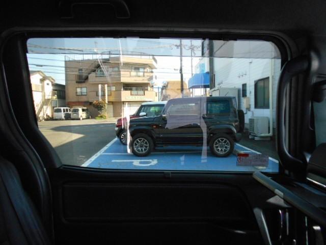 エスクァイア Gi 両側Pドア 1オナ スマートキーPスタート リアカメラ AUX アイドリングSTOP ETC車載器 オートエアコン イモビライザー オートクルーズコントロール キーレス ナビTV 定期点検記録簿 3列(8枚目)