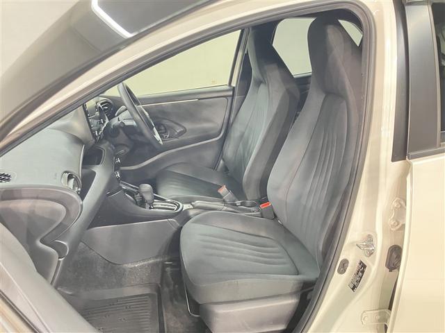 ヤリス ハイブリッドＧ　サイドエアバッグ　スマートキ　Ｂモニター　ドライブレコーダー　ＥＴＣ車載器　横滑り防止装置　クルコン　セキュリティアラーム　メディアプレイヤー接続　パワステ　キーフリー　オートエアコン　ＡＢＳ（18枚目）