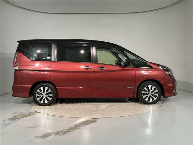 セレナ ハイウェイスター　ダブルエアコン　スマートキー＆プッシュスタート　メモリーナビゲーション　ＬＥＤ　キーレス　ナビＴＶ　横滑防止装置　点検記録簿　ミュージックプレイヤー接続可　ＥＴＣ車載器　ＤＶＤ再生　ダブルエアバック（3枚目）