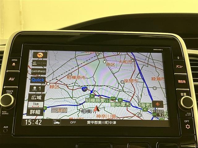 セレナ ハイウェイスター　ダブルエアコン　スマートキー＆プッシュスタート　メモリーナビゲーション　ＬＥＤ　キーレス　ナビＴＶ　横滑防止装置　点検記録簿　ミュージックプレイヤー接続可　ＥＴＣ車載器　ＤＶＤ再生　ダブルエアバック（7枚目）