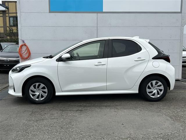 ヤリス ハイブリッドX カーテンエアバッグ イモビライザー バックモニター ワイヤレスキー ABS ナビ オートクルーズ ミュージックプレイヤー接続可 Wエアバック パワーウィンドウ オートエアコン ETC エアバック(8枚目)