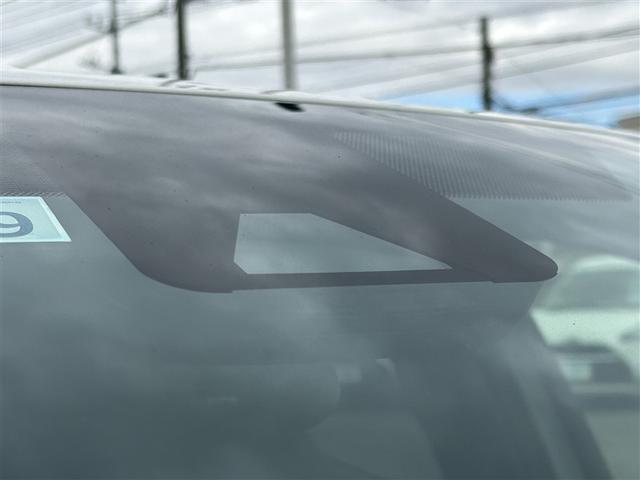 ヤリス ハイブリッドX カーテンエアバッグ イモビライザー バックモニター ワイヤレスキー ABS ナビ オートクルーズ ミュージックプレイヤー接続可 Wエアバック パワーウィンドウ オートエアコン ETC エアバック(10枚目)