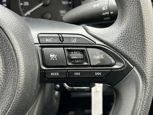 ヤリス ハイブリッドX カーテンエアバッグ イモビライザー バックモニター ワイヤレスキー ABS ナビ オートクルーズ ミュージックプレイヤー接続可 Wエアバック パワーウィンドウ オートエアコン ETC エアバック(16枚目)