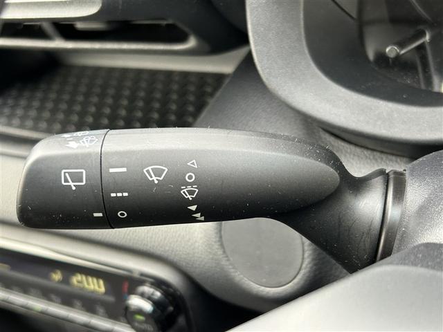 ヤリス ハイブリッドX カーテンエアバッグ イモビライザー バックモニター ワイヤレスキー ABS ナビ オートクルーズ ミュージックプレイヤー接続可 Wエアバック パワーウィンドウ オートエアコン ETC エアバック(18枚目)