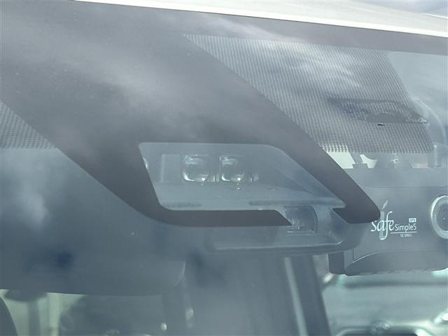 ヴォクシー ＺＳ　煌ＩＩ　両側ＰＳＤ　アルミホイール　ＶＳＣ　ナビ＆ＴＶ　ＤＶＤ再生可能　スマートキ－　ＰＳ　オートエアコン　キーレスエントリー　地デジＴＶ　全席パワーウインドウ　ＬＥＤライト　ＡＢＳ　バックモニター（10枚目）