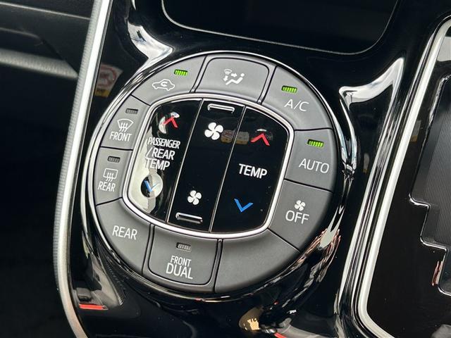 ヴォクシー ＺＳ　煌ＩＩ　両側ＰＳＤ　アルミホイール　ＶＳＣ　ナビ＆ＴＶ　ＤＶＤ再生可能　スマートキ－　ＰＳ　オートエアコン　キーレスエントリー　地デジＴＶ　全席パワーウインドウ　ＬＥＤライト　ＡＢＳ　バックモニター（15枚目）