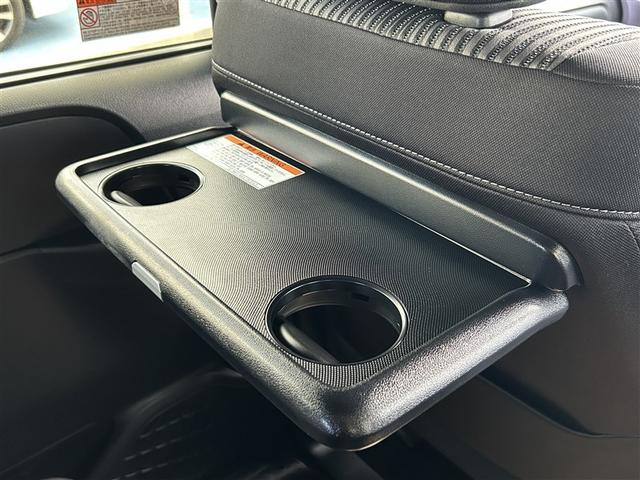 ヴォクシー ＺＳ　煌ＩＩ　両側ＰＳＤ　アルミホイール　ＶＳＣ　ナビ＆ＴＶ　ＤＶＤ再生可能　スマートキ－　ＰＳ　オートエアコン　キーレスエントリー　地デジＴＶ　全席パワーウインドウ　ＬＥＤライト　ＡＢＳ　バックモニター（27枚目）