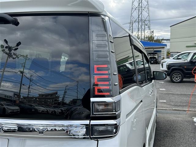 ヴォクシー ＺＳ　煌ＩＩ　両側ＰＳＤ　アルミホイール　ＶＳＣ　ナビ＆ＴＶ　ＤＶＤ再生可能　スマートキ－　ＰＳ　オートエアコン　キーレスエントリー　地デジＴＶ　全席パワーウインドウ　ＬＥＤライト　ＡＢＳ　バックモニター（37枚目）