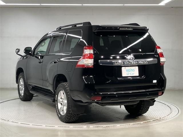 ランドクルーザープラド ＴＸ　ＬＥＤランプ　リアカメラ　ＡＢＳ付き　盗難防止装置　アルミホイール　３列　メモリーナビ　キーレス　メディアプレイヤー接続　サイドエアバッグ　ナビＴＶ　ダブルエアバッグ　ＥＴＣ装備　横滑り防止　前席ＰＷ（4枚目）