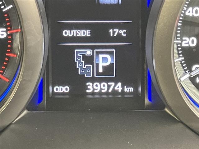 ランドクルーザープラド ＴＸ　ＬＥＤランプ　リアカメラ　ＡＢＳ付き　盗難防止装置　アルミホイール　３列　メモリーナビ　キーレス　メディアプレイヤー接続　サイドエアバッグ　ナビＴＶ　ダブルエアバッグ　ＥＴＣ装備　横滑り防止　前席ＰＷ（10枚目）