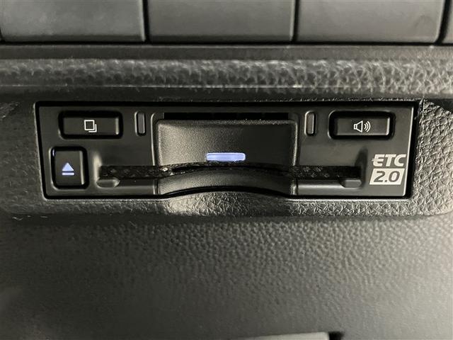 カローラツーリング ハイブリッド　ダブルバイビー　メディアプレイヤー接続　バックモニター　フルセグＴＶ　ＬＥＤライト　ワンオーナー　点検記録簿　クルコン　横滑り防止　盗難防止装置　ナビ・ＴＶ　ドライブレコーダー　エアバッグ　ＥＴＣ　ＡＢＳ　キーレス（8枚目）