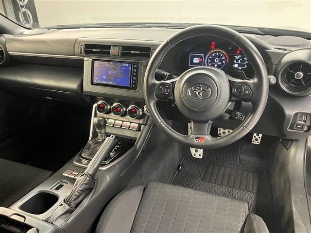 ＧＲ８６ ＳＺ　地上デジタル　スマートキ－　クルコン　ＬＥＤヘッドライト　ナビ＆ＴＶ　横滑防止装置　ＥＴＣ　フルオートエアコン　アルミ　ＤＶＤ再生　ミュージックプレイヤー接続可　盗難防止装置　記録簿　エアーバッグ（5枚目）