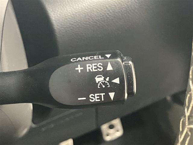 ＧＲ８６ ＳＺ　地上デジタル　スマートキ－　クルコン　ＬＥＤヘッドライト　ナビ＆ＴＶ　横滑防止装置　ＥＴＣ　フルオートエアコン　アルミ　ＤＶＤ再生　ミュージックプレイヤー接続可　盗難防止装置　記録簿　エアーバッグ（10枚目）