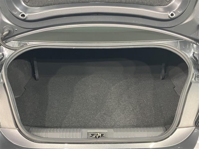 ＧＲ８６ ＳＺ　地上デジタル　スマートキ－　クルコン　ＬＥＤヘッドライト　ナビ＆ＴＶ　横滑防止装置　ＥＴＣ　フルオートエアコン　アルミ　ＤＶＤ再生　ミュージックプレイヤー接続可　盗難防止装置　記録簿　エアーバッグ（15枚目）