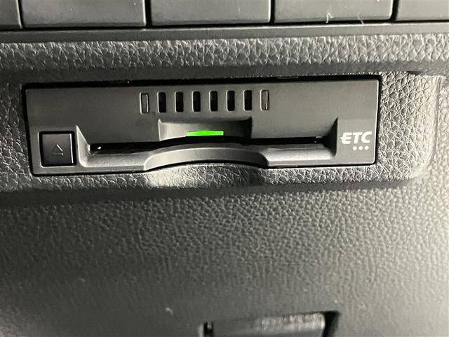 カローラスポーツ Ｇ　スタイルパッケージ　ＥＴＣ車載器　スマートキ　ＬＥＤランプ　クルコン　バックモニター　インテリジェントクリアランスソナー　ＡＷ　メモリーナビ　記録簿　ナビ　キーレス　盗難防止装置　ミュージックプレイヤー接続可　ＡＢＳ（8枚目）