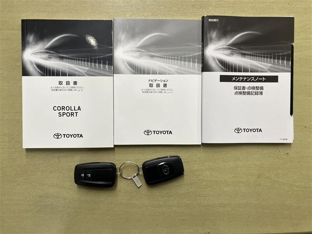 カローラスポーツ Ｇ　スタイルパッケージ　ＥＴＣ車載器　スマートキ　ＬＥＤランプ　クルコン　バックモニター　インテリジェントクリアランスソナー　ＡＷ　メモリーナビ　記録簿　ナビ　キーレス　盗難防止装置　ミュージックプレイヤー接続可　ＡＢＳ（18枚目）