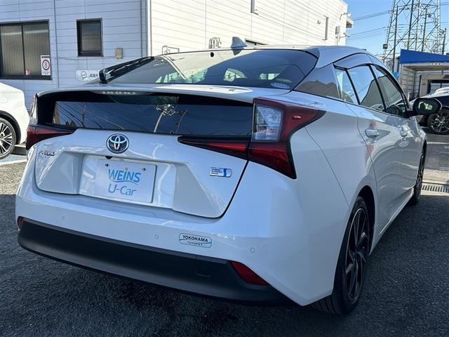 プリウス S 取説記録簿 DVD再生機能 ESC スマートキ- 地デジ メモリーナビゲーション LEDヘッドライト ETC車載器 フルオートエアコン クルーズコントロール エアバッグ イモビ パワーウインドウ PS(8枚目)