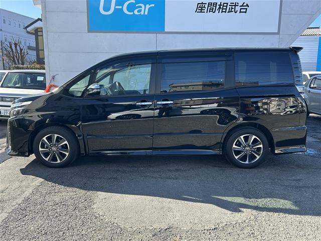 ヴォクシー ZS 煌III プリクラッシュ スマートキ アイスト DVD再生機能 横滑り防止装置 ナビTV アルミ 三列シート 盗難防止 オートエアコン キーレス ETC装備 パワステ メモリナビ クルコン LEDヘッドライト(8枚目)