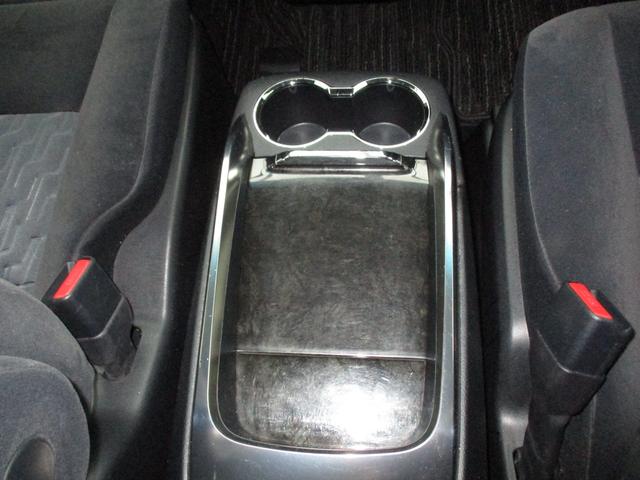 アルファード 2.5S Aパッケージ 保証2年走行距離無制 ボディーガラスコーティング ステアリング新品 両側パワースライド 後席モニター HDMI 社外アルミ 禁煙車 ルームクリーニング オットマン 車検2年付 ETC(15枚目)