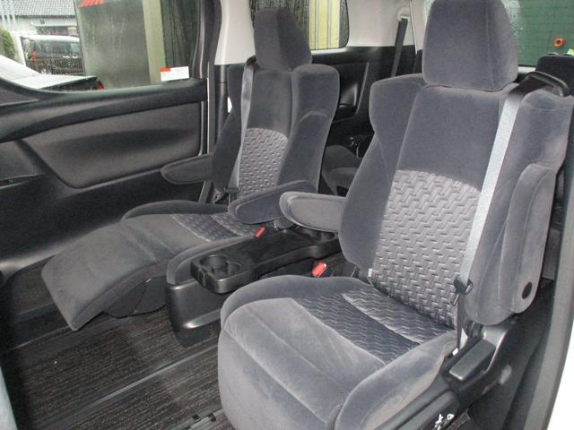 アルファード 2.5S Aパッケージ 保証2年走行距離無制 ボディーガラスコーティング ステアリング新品 両側パワースライド 後席モニター HDMI 社外アルミ 禁煙車 ルームクリーニング オットマン 車検2年付 ETC(35枚目)