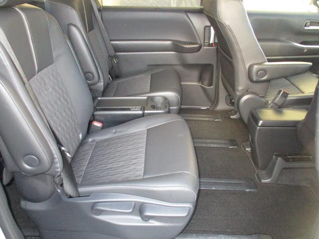 ノア Z 新車保証付 1オーナー 両側パワースライド トヨタセイフティーセンス 追突軽減システム クリアランスソナー ハーフレザーシート バックカメラ 7人乗り ボディーガラスコーティング 2.0ETC.(39枚目)