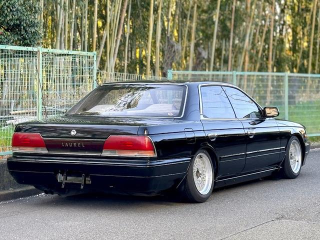 NISSAN LAUREL MEDALIST SV | 1992 | BLACK | 99983 km NISSAN LAUREL MEDALIST SV | 1992 | BLACK | 99983 km