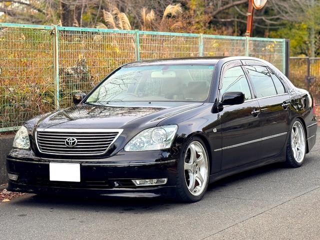 セルシオ A仕様 車高調 カールソン19インチアルミホイール 社外 フルセグ ナビ 革シート(2枚目)