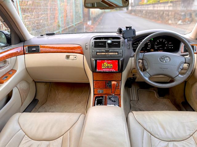 セルシオ A仕様 車高調 カールソン19インチアルミホイール 社外 フルセグ ナビ 革シート(13枚目)