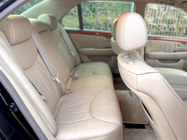 セルシオ A仕様 車高調 カールソン19インチアルミホイール 社外 フルセグ ナビ 革シート(24枚目)