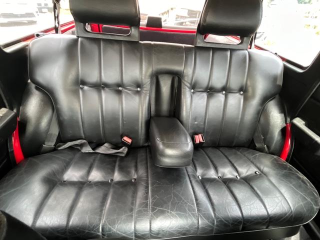 ２４０ワゴン ２４０クラシックリミテッドエディション　レザーシート　ナビ　ルーフレール　シートヒーター（10枚目）