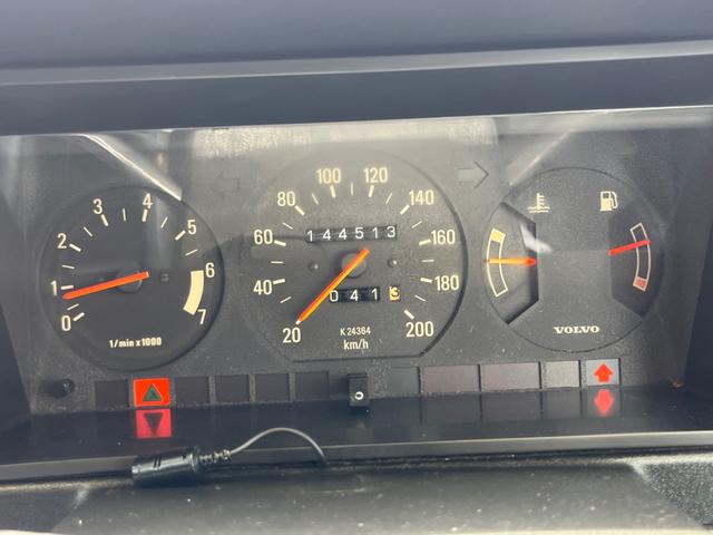 ２４０ワゴン ２４０クラシックリミテッドエディション　レザーシート　ナビ　ルーフレール　シートヒーター（12枚目）