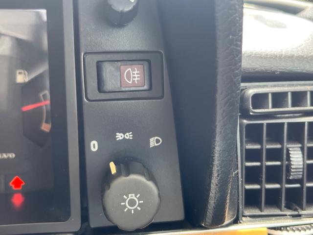 ２４０ワゴン ２４０クラシックリミテッドエディション　レザーシート　ナビ　ルーフレール　シートヒーター（13枚目）
