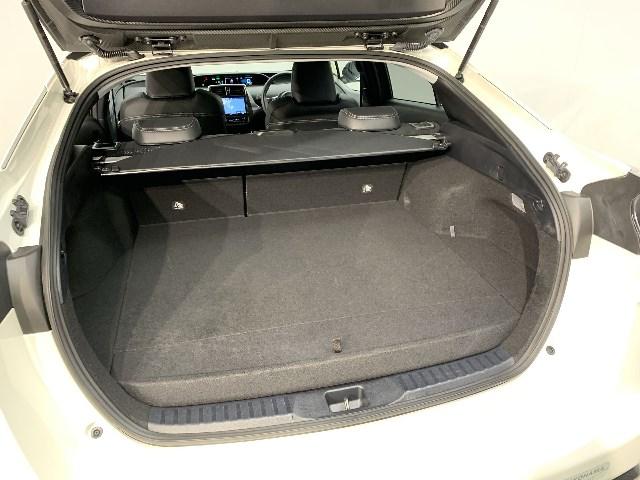 S GRスポーツ 純正9インチナビ 前後ドラレコ パンク修理キット 2.0ETC LEDヘッドライト バックカメラ フルセグ スマートキー クルコン 衝突軽減ブレーキ シートヒーター(16枚目)
