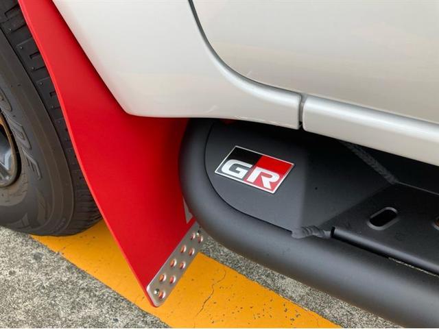 Z パワーウィンドウ 100KM以下 ESC Bカメ カーテンエアバッグ スマキー ABS ナビ&TV ETC車載器 キーフリー LEDヘットライト PS メモリナビ 盗難防止装置 DVD CD フルセ(17枚目)
