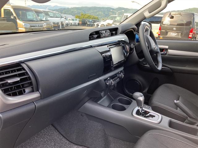 Z パワーウィンドウ 100KM以下 ESC Bカメ カーテンエアバッグ スマキー ABS ナビ&TV ETC車載器 キーフリー LEDヘットライト PS メモリナビ 盗難防止装置 DVD CD フルセ(40枚目)