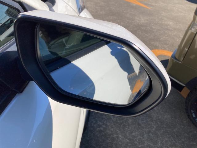 S-T LEDエディション 横滑り防止装置 23,000KM 記録簿 アルミホイール キーレス 盗難防止装置 フルセグ エアバッグ LEDヘッドライト スマートキー 4WD DVD再生 ナビTV 1オーナー バックカメラ ETC(32枚目)