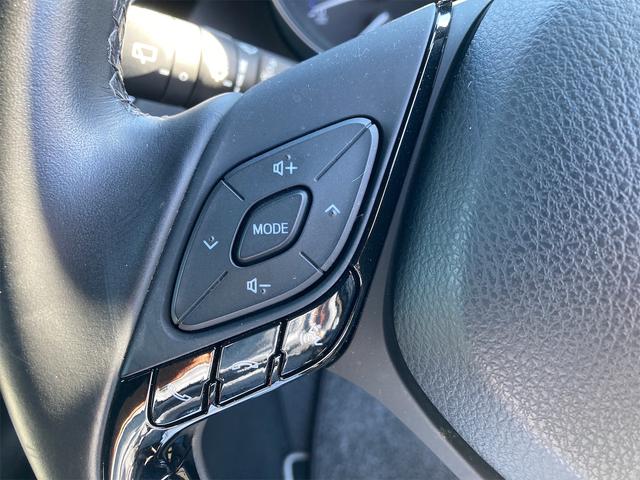 S-T LEDエディション 横滑り防止装置 23,000KM 記録簿 アルミホイール キーレス 盗難防止装置 フルセグ エアバッグ LEDヘッドライト スマートキー 4WD DVD再生 ナビTV 1オーナー バックカメラ ETC(49枚目)