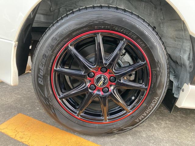 ハイブリッドG クエロ 衝突安全ブレーキ 43000KM スマキー Wパワースライドドア 1オーナー 3列 DVD再生可 アルミホイール フルセグテレビ ESC ETC車載器 ナビ&TV オートエアコン 記録簿 CD(44枚目)