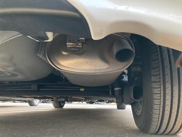 ハイブリッドG クエロ 衝突安全ブレーキ 43000KM スマキー Wパワースライドドア 1オーナー 3列 DVD再生可 アルミホイール フルセグテレビ ESC ETC車載器 ナビ&TV オートエアコン 記録簿 CD(47枚目)