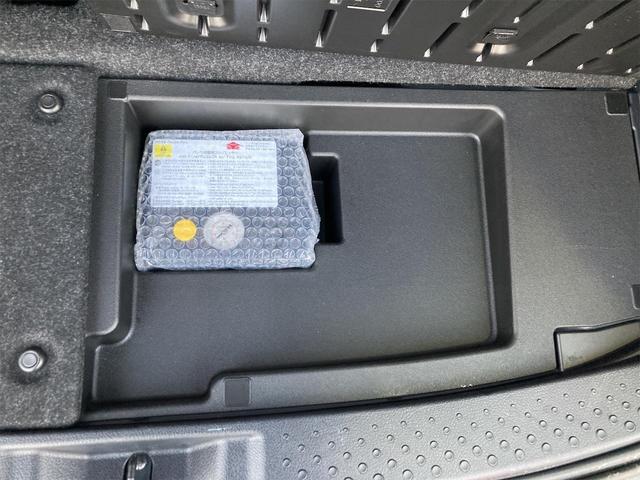 ハイブリッドG クエロ 衝突安全ブレーキ 43000KM スマキー Wパワースライドドア 1オーナー 3列 DVD再生可 アルミホイール フルセグテレビ ESC ETC車載器 ナビ&TV オートエアコン 記録簿 CD(49枚目)