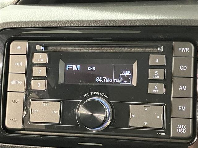 ヴィッツ Ｆ　セーフティーエディションＩＩ　ＥＴＣ車載器　衝突被害軽減装置　インテリキー　パワーウィンドウ　横滑り防止機能　Ｗエアバッグ　盗難防止　マニュアルエアコン　キーレス　ＡＢＳ　エアバッグ（8枚目）