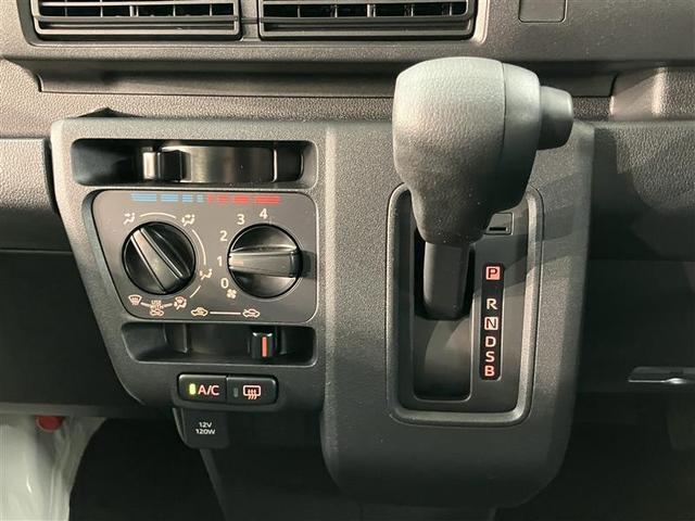 ハイゼットカーゴ ＤＸ　車中泊　ベッドキット　テーブル　誤発進抑制　パワーウィンドゥ　デュアルエアバッグ　キーフリーシステム　エアコンパワステ　横滑り防止機能　アイドリングストップ　パワーステアリング　エアバッグ　ＡＢＳ（9枚目）