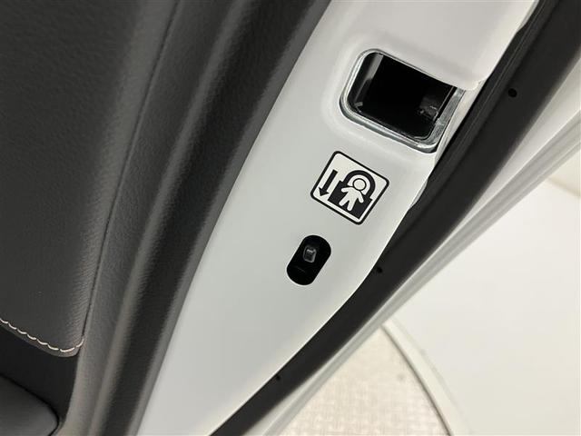 カローラツーリング ハイブリッド　ダブルバイビー　後期型　リアカメラ　ＬＥＤライト　フルセグＴＶ　クルーズコントロール　１オーナー　メモリナビ　横滑り防止機能　助手席エアバッグ　イモビライザー　ナビ・ＴＶ　エアバッグ　ＡＢＳ　ＥＴＣ（32枚目）