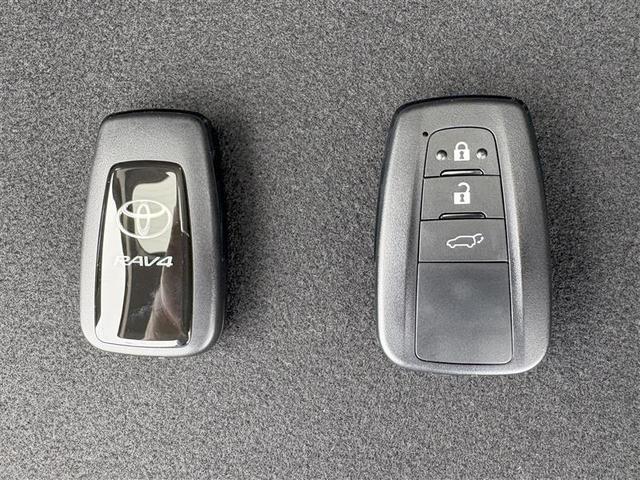 ＲＡＶ４ Ｇ　Ｚパッケージ　登録済未使用者　モデリスタフルエアロ　大型サンルーフ　アルミ　横滑防止　クルコン　リアカメラ　ＥＴＣ付　　ＰＣＳ　整備記録簿　スマキー　地デジ　助手席エアバッグ　パワーシート　オートエアコン　キーレス（37枚目）
