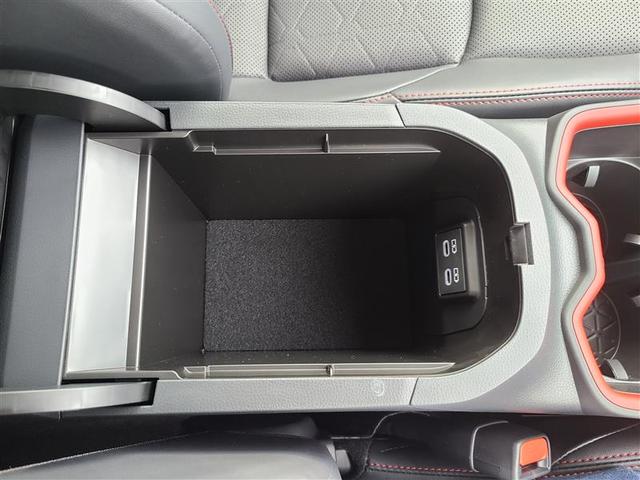 ＲＡＶ４ アドベンチャー　オフロードパッケージ　登録済未使用者　アルミ　記録簿付　メモリナビ　クルコン　スマートキ　パワーウィンドウ　横滑り防止装置　オートエアコン　運転席パワーシート　ＰＳ　ＡＢＳ　地デジ　キーレス　デュアルエアバッグ　４ＷＤ（28枚目）